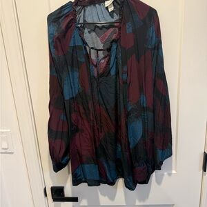 Ava & Viv Black and Blue Blouse